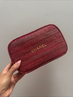 {CHANEL} Limited Holiday Cosmetic Case